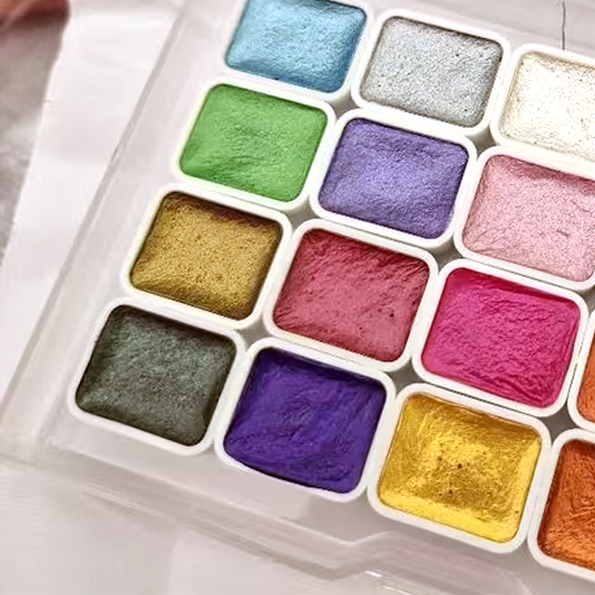 Metallic Aquarellfarben Set – 20 Farben mit Perlmutt- und Metallic-Effekt