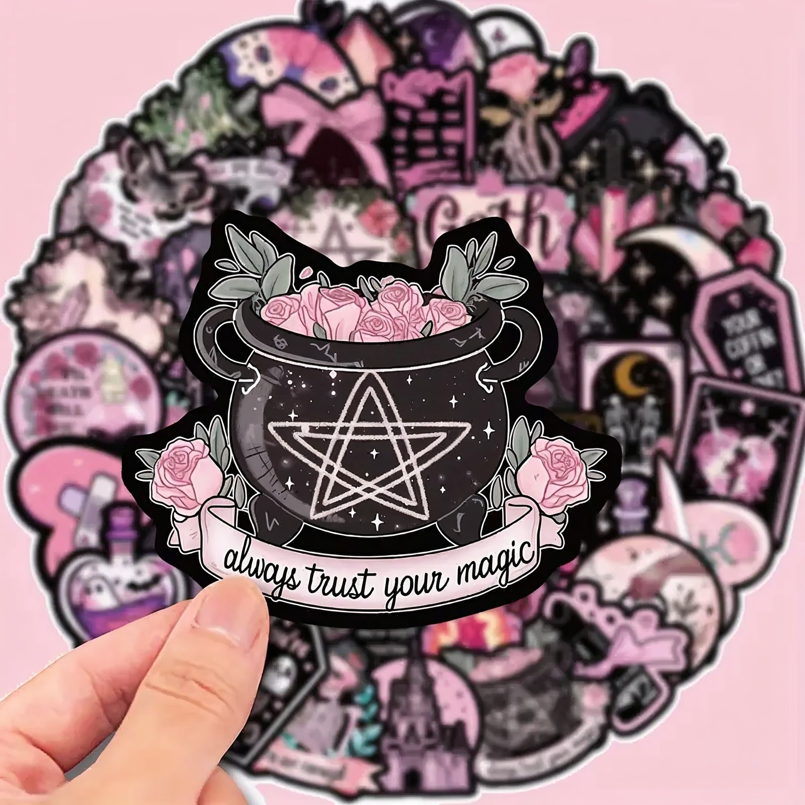Gothic Sticker Set Schädel Rosen – 50 Wasserfeste Vinylmotive Schwarz Rosa