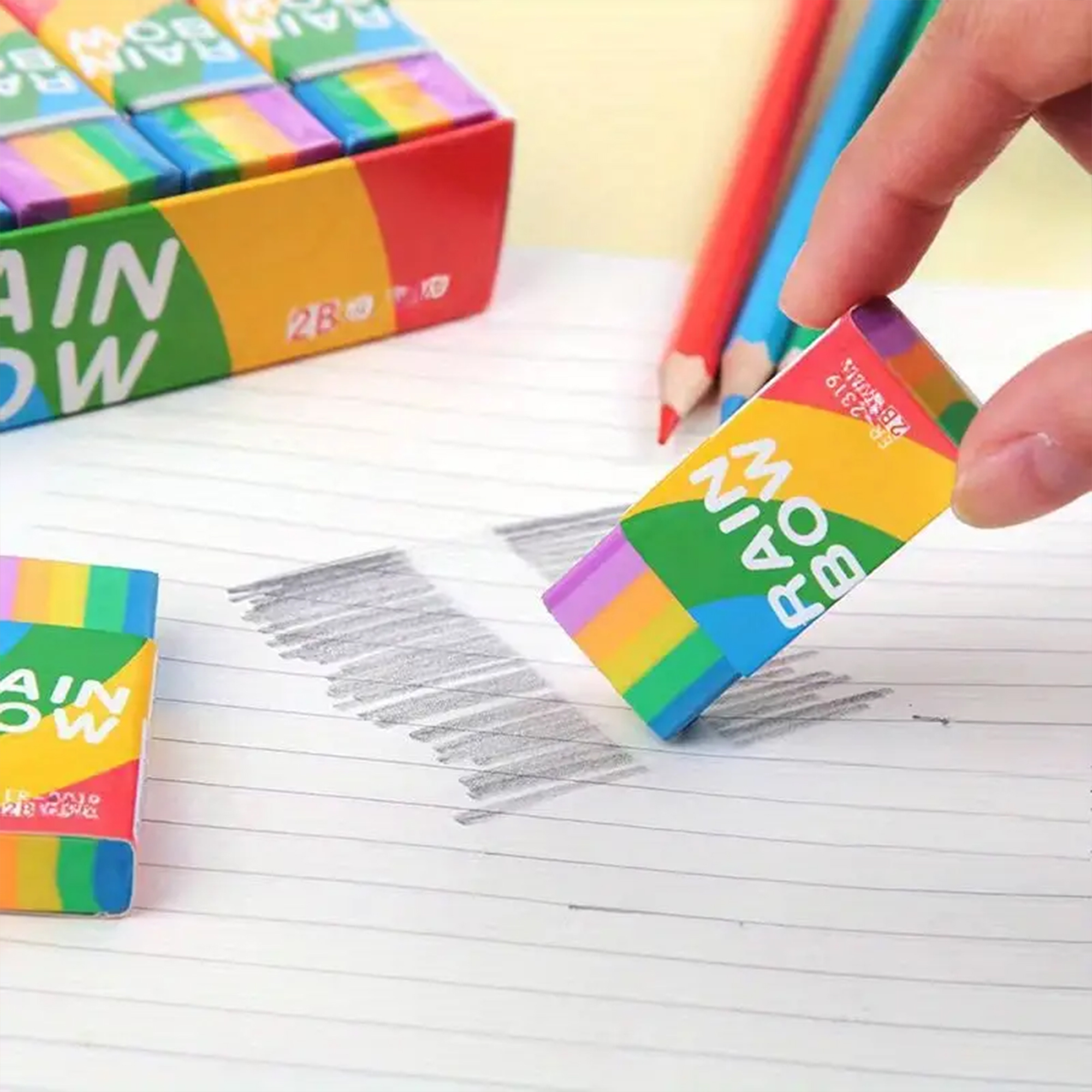 Regenbogen Radiergummi Set – Zwei Stück im farbenfrohen Design