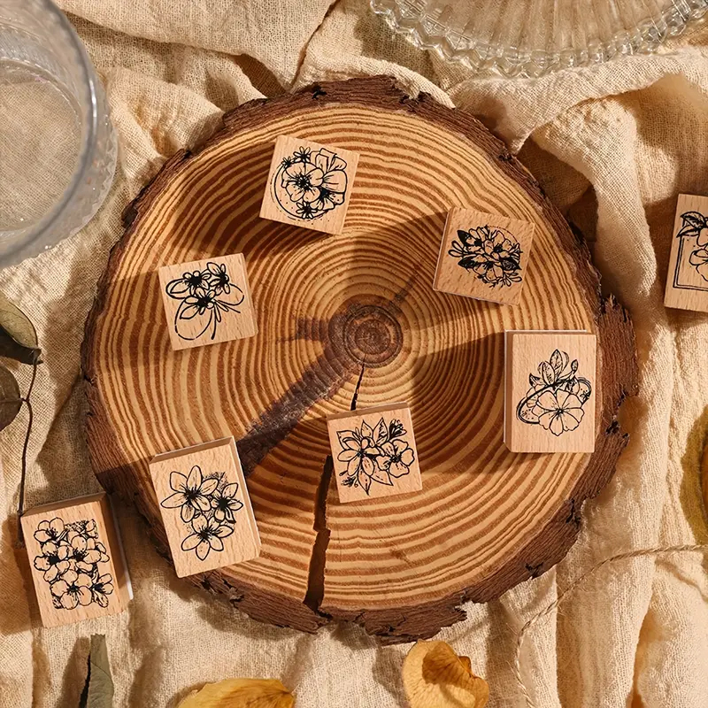Florale Holzstempel Set – 8-teiliges Bastelzubehör mit Blumenmotiv