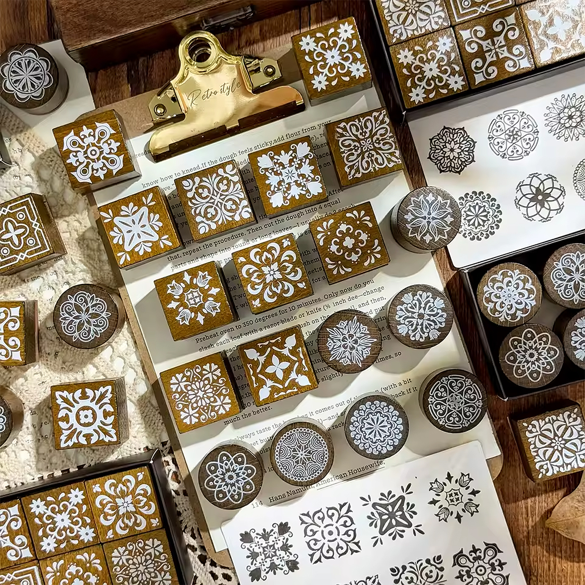 Vintage Muster Holzstempel Set – 8 Stempel rund & eckig