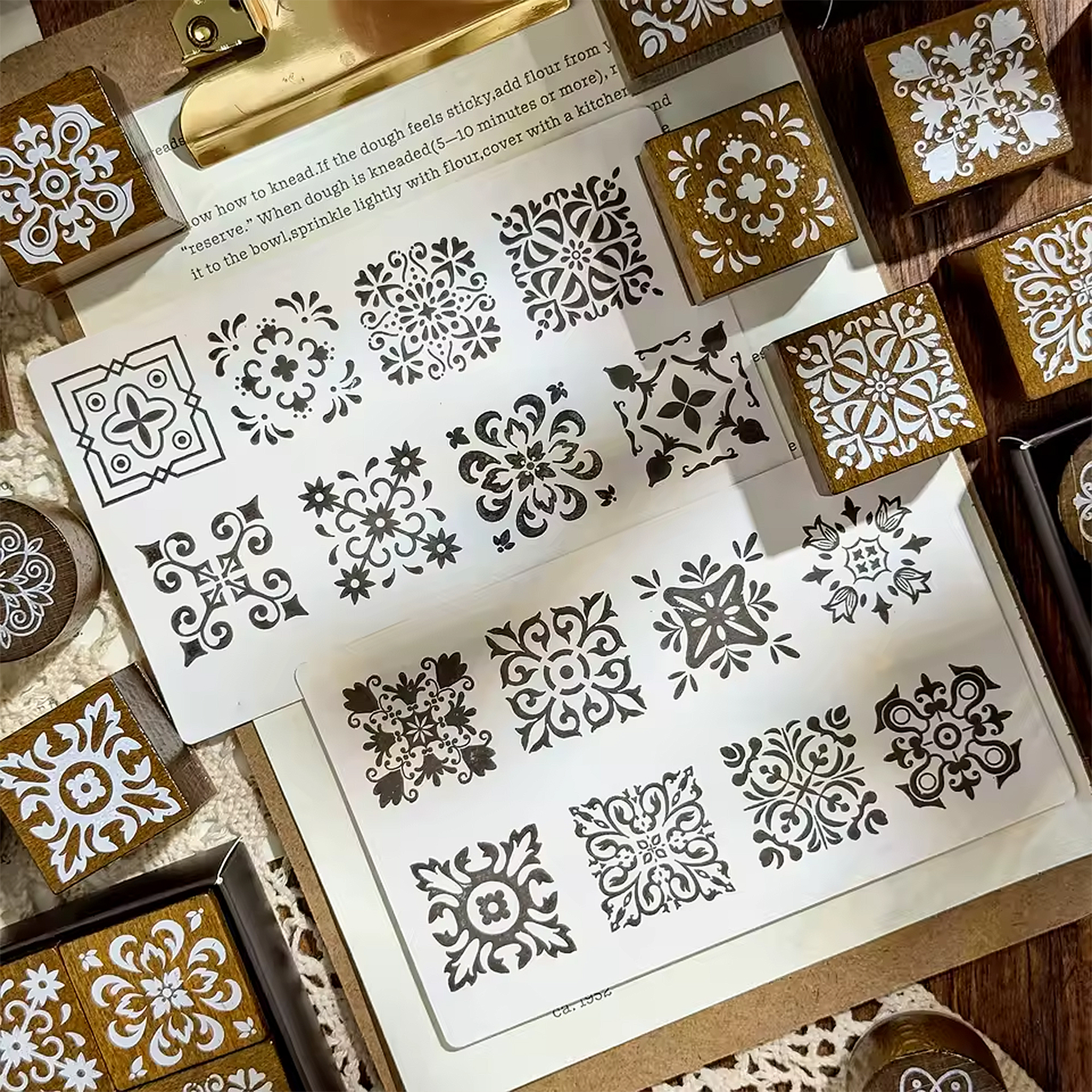Vintage Muster Holzstempel Set – 8 Stempel rund & eckig
