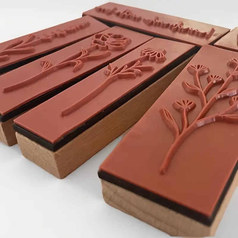 Holzstempel Set Blumen – 6-teilig mit floralen Motiven, Herz und Schriftzug