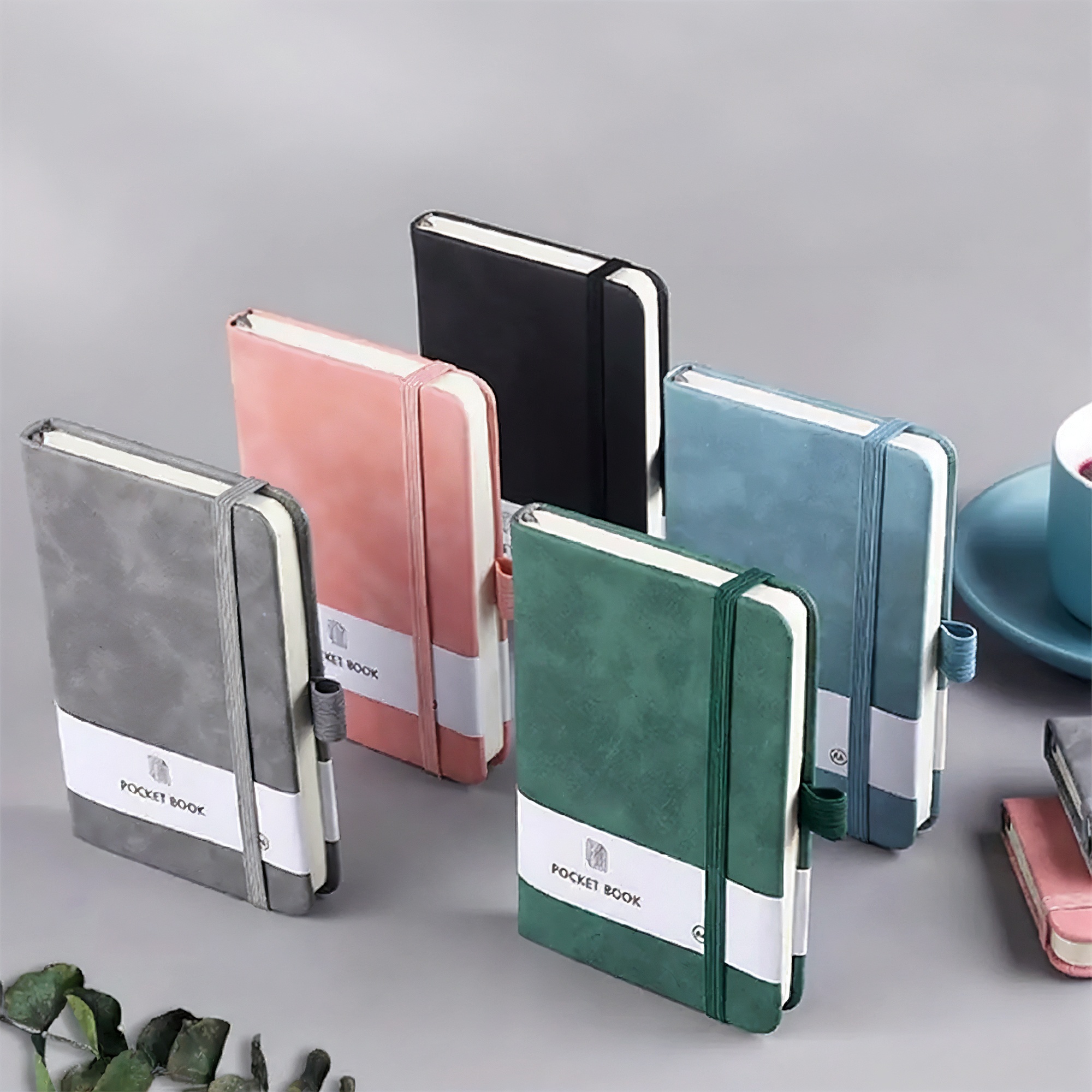 Pocket Notizbuch A7 – Kompaktes Format mit Stifthalter und 200 Seiten