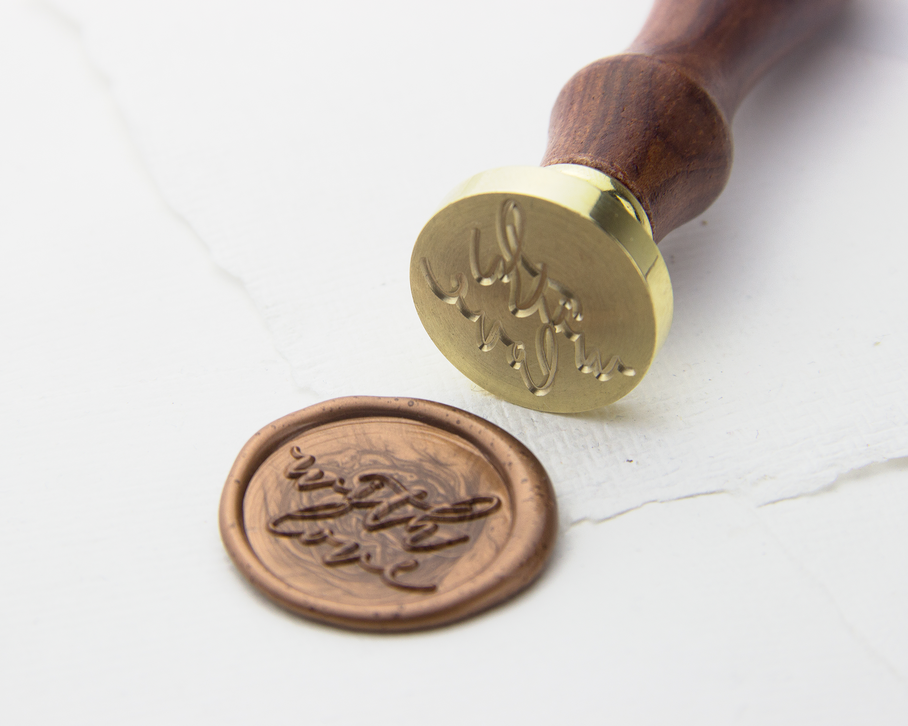 Siegelstempel, With Love, Ø 25mm – Siegel, Stempel, Petschaft, Wachssiegel, Brieffreundschaft, Hochzeitseinladungen