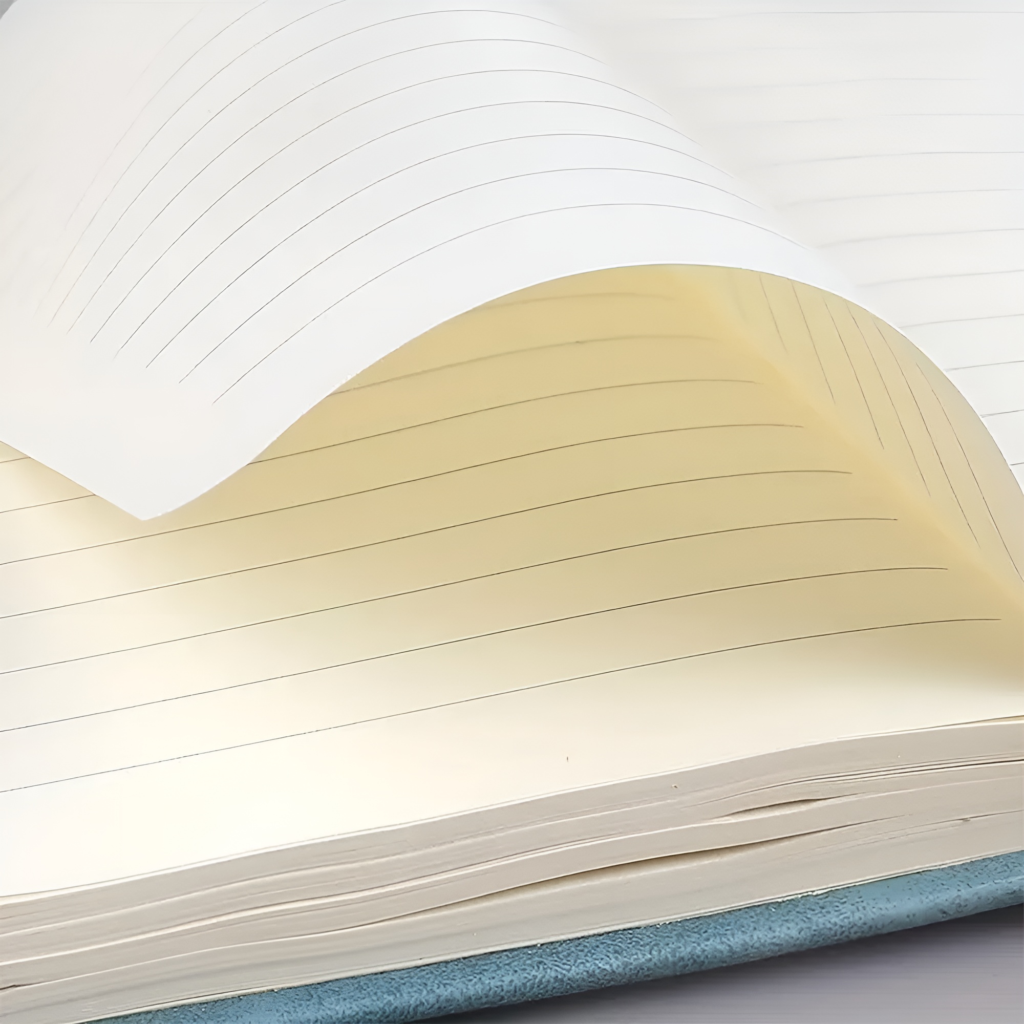 Pocket Notizbuch A7 – Kompaktes Format mit Stifthalter und 200 Seiten