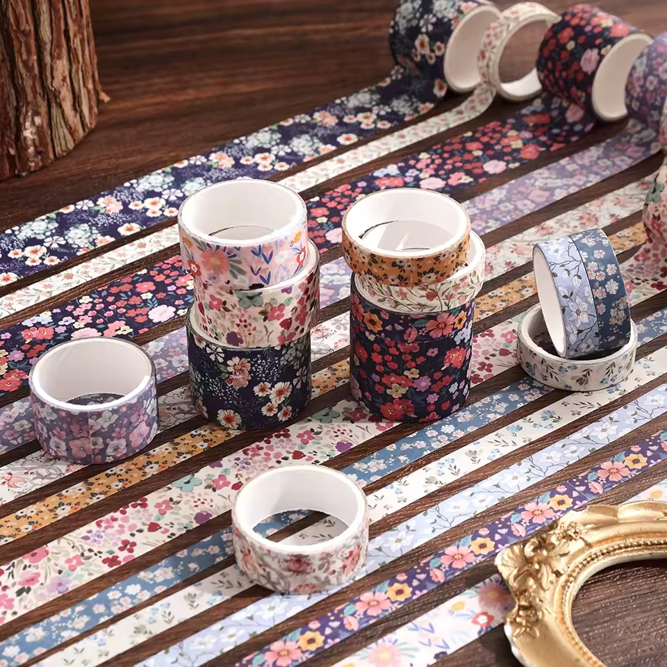 Washi Tape Set Floral – 12 Rollen mit Blumen- und Naturmotiven